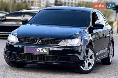 Седан Volkswagen Jetta 2011 в Кривом Роге