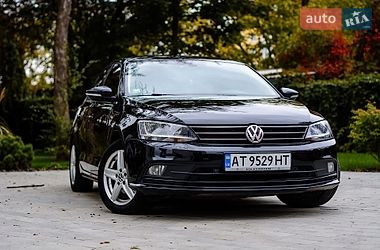 Седан Volkswagen Jetta 2016 в Ивано-Франковске