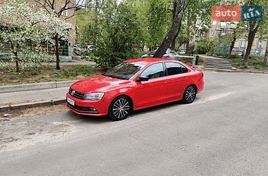 Седан Volkswagen Jetta 2016 в Киеве