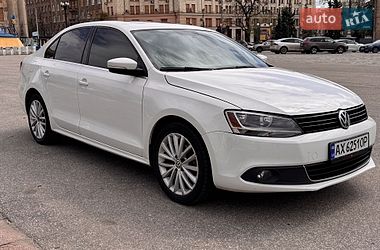 Седан Volkswagen Jetta 2012 в Чугуеве