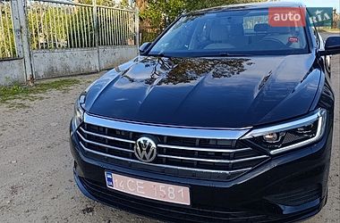 Седан Volkswagen Jetta 2019 в Львове