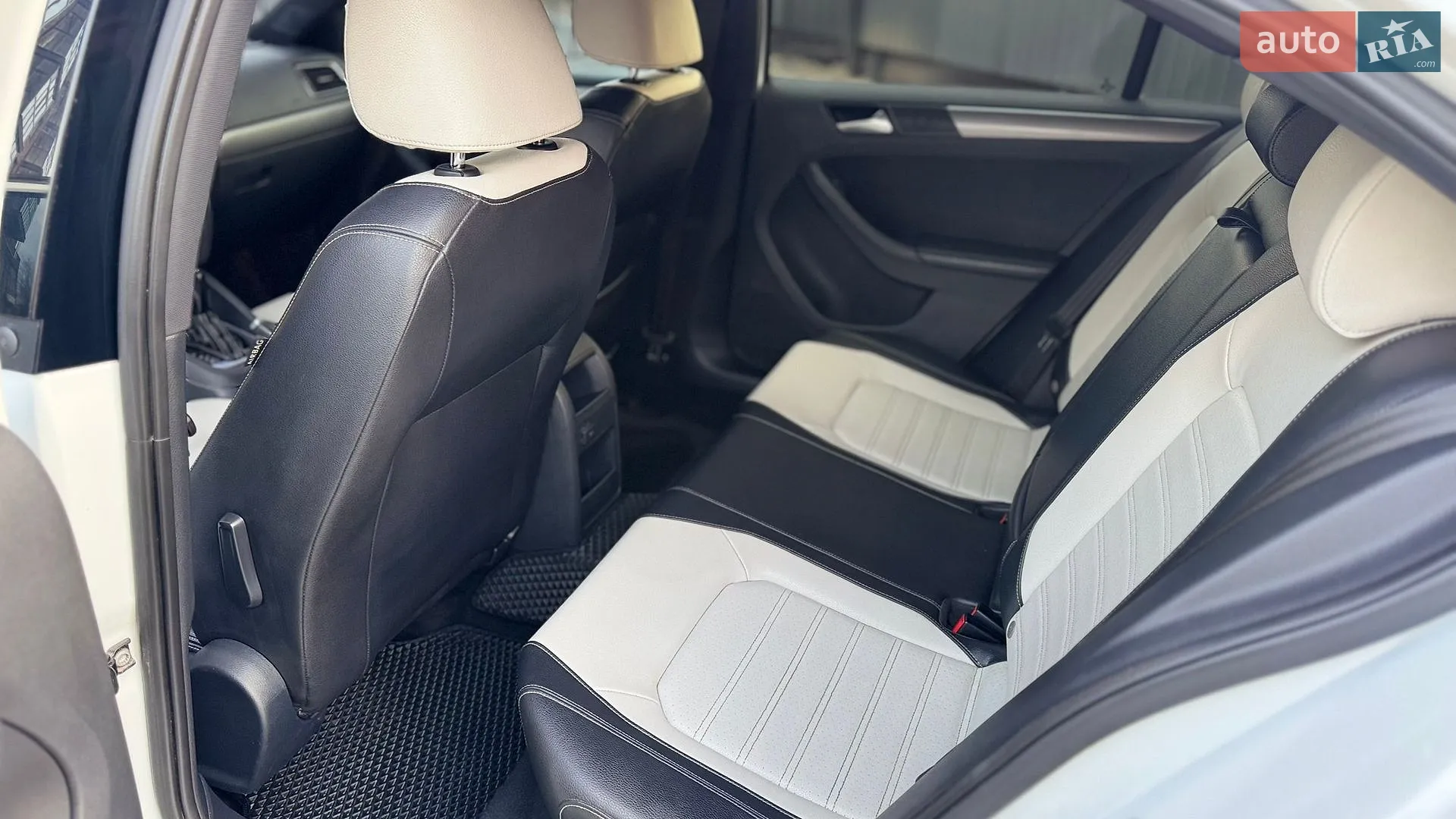2016 Volkswagen Jetta - мініатюра 26