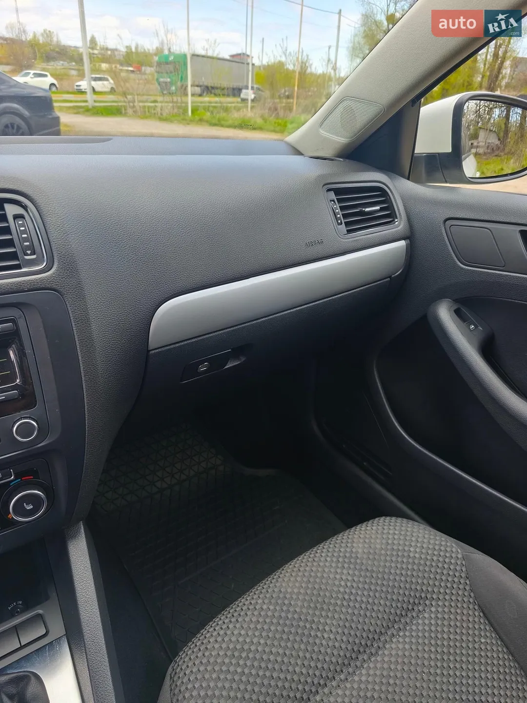 2012 Volkswagen Jetta - мініатюра 16