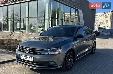 Седан Volkswagen Jetta 2016 в Харькове