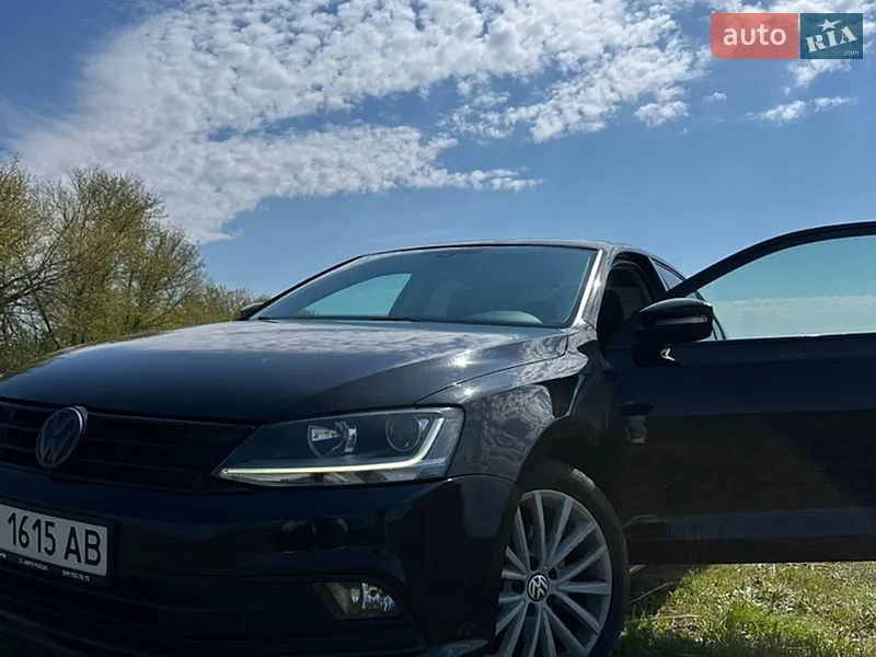 Volkswagen Jetta 2015 VIN WVWZZZ16ZFM022188 фото оголошення 25 з 56
