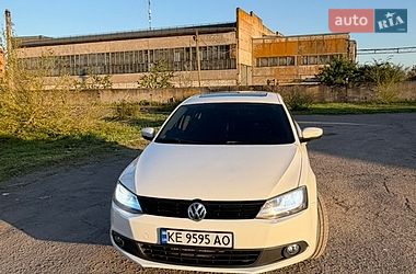 Седан Volkswagen Jetta 2012 в Кривом Роге