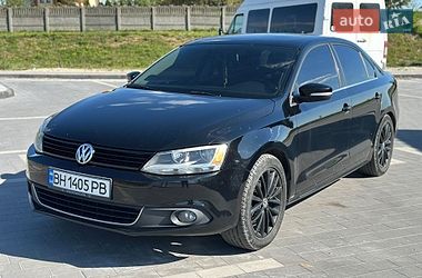 Седан Volkswagen Jetta 2013 в Львове