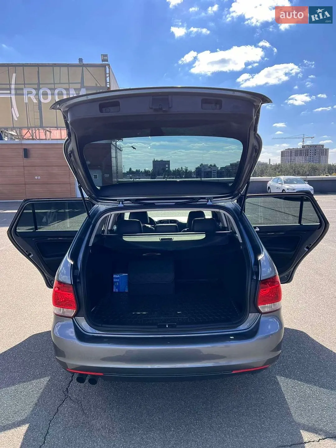 2011 Volkswagen Jetta - мініатюра 2
