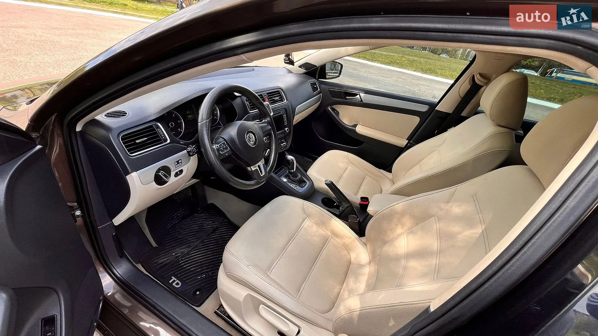 2012 Volkswagen Jetta - мініатюра 32