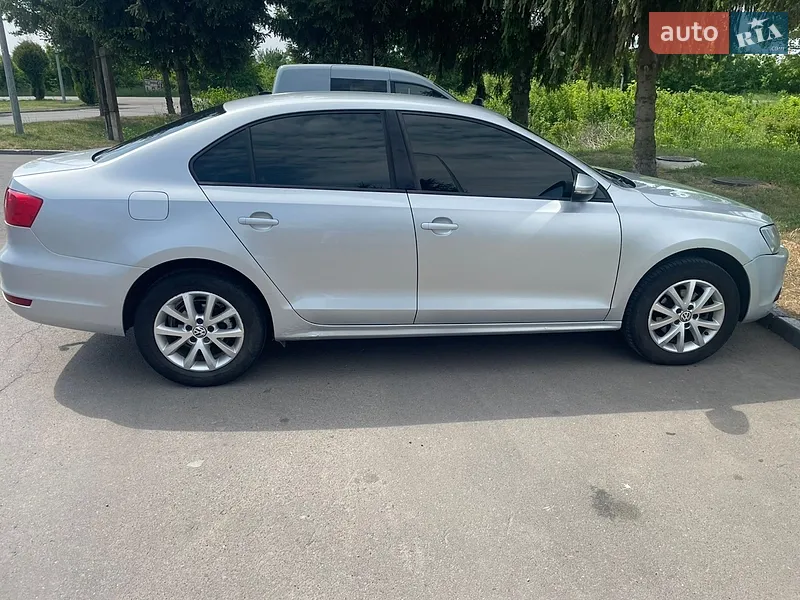 Volkswagen Jetta 2013 VIN WVWZZZ16ZDM082047 фото оголошення 6 з 40