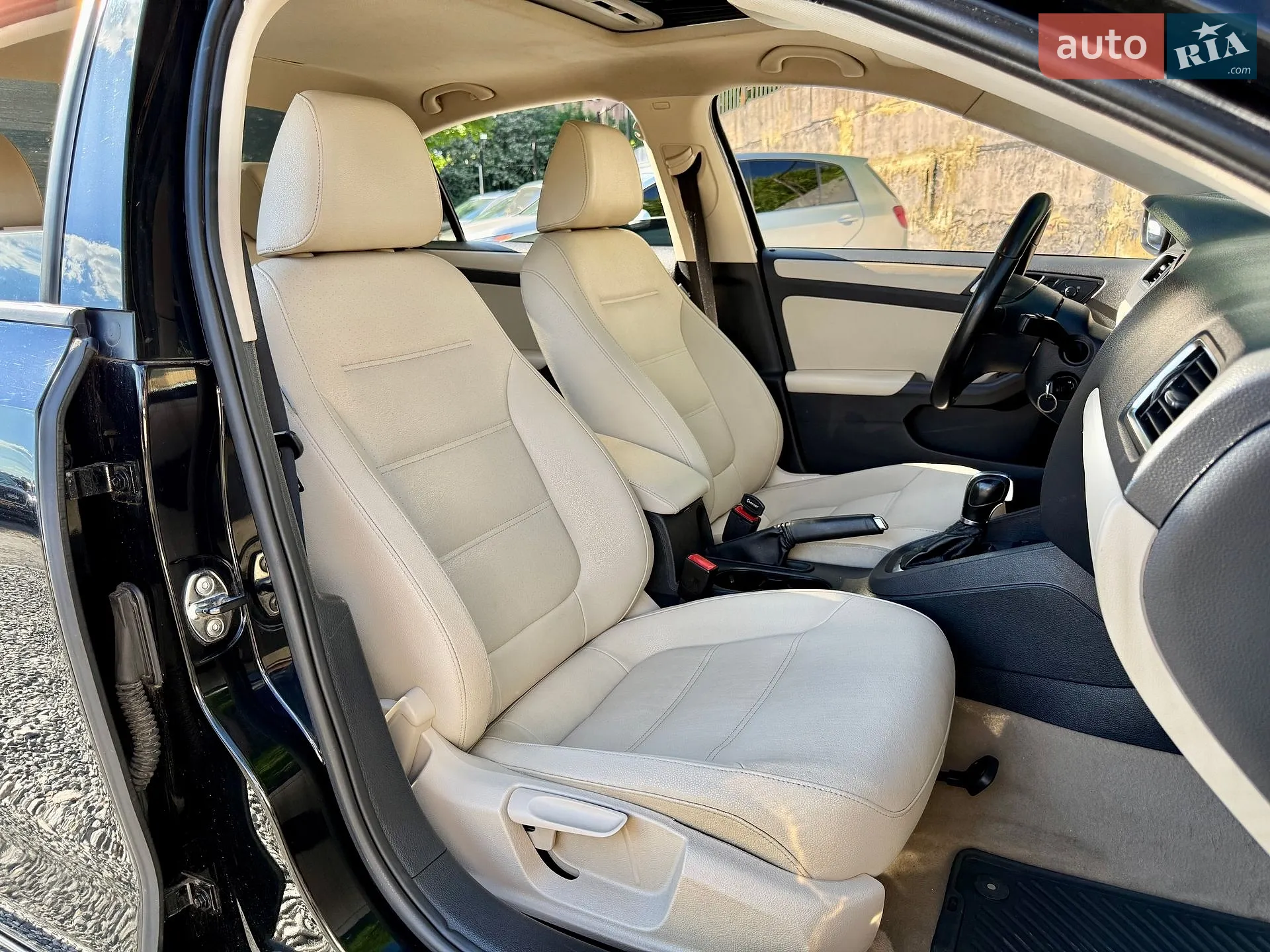2012 Volkswagen Jetta - мініатюра 12