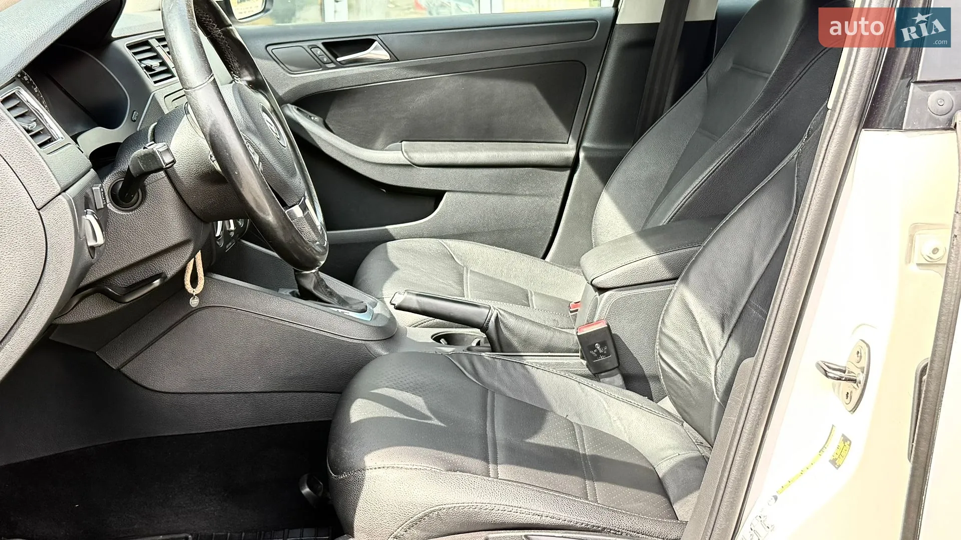 2011 Volkswagen Jetta - мініатюра 16