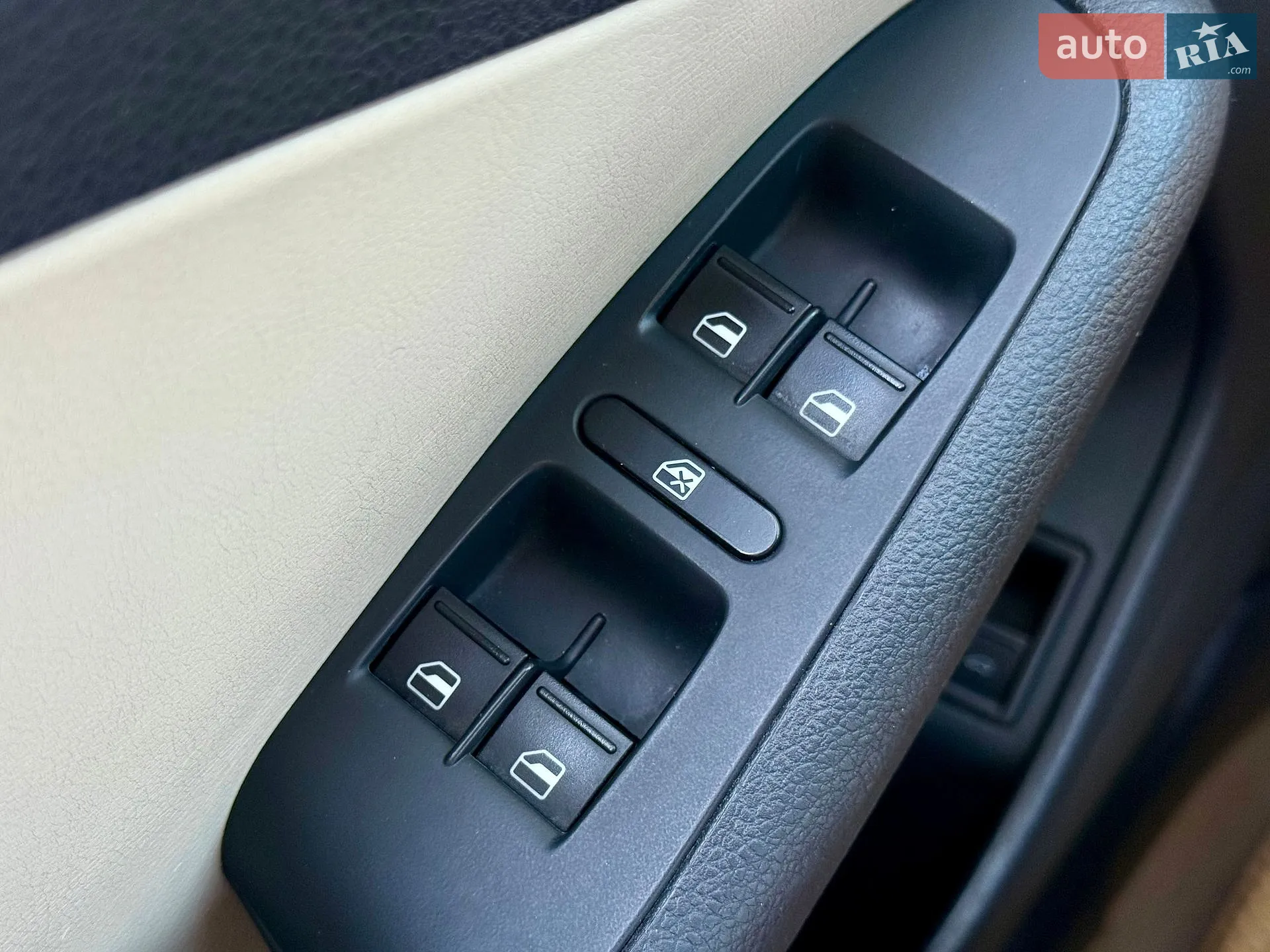 2012 Volkswagen Jetta - мініатюра 22