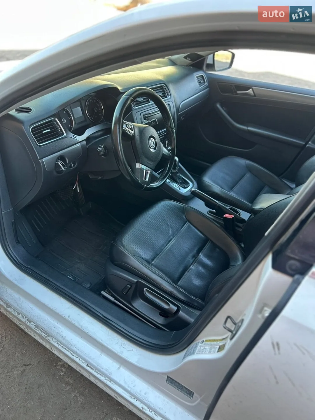 2012 Volkswagen Jetta - мініатюра 2