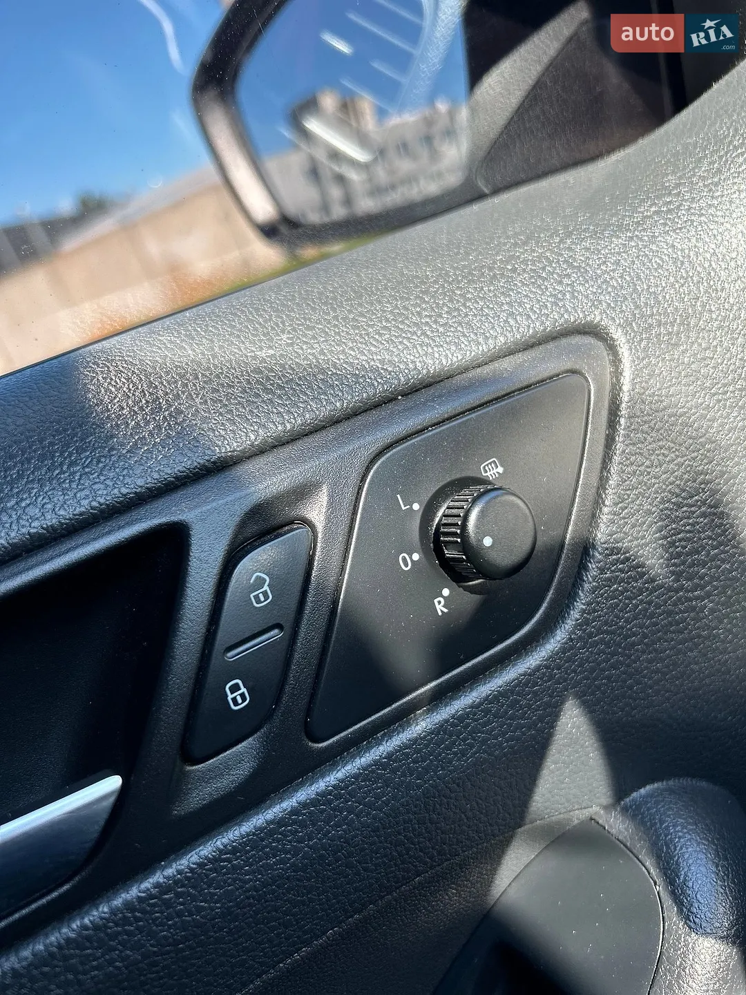 2011 Volkswagen Jetta - мініатюра 42