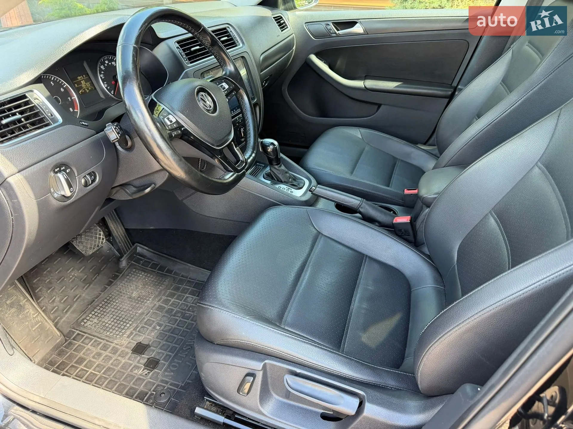 2013 Volkswagen Jetta - мініатюра 32