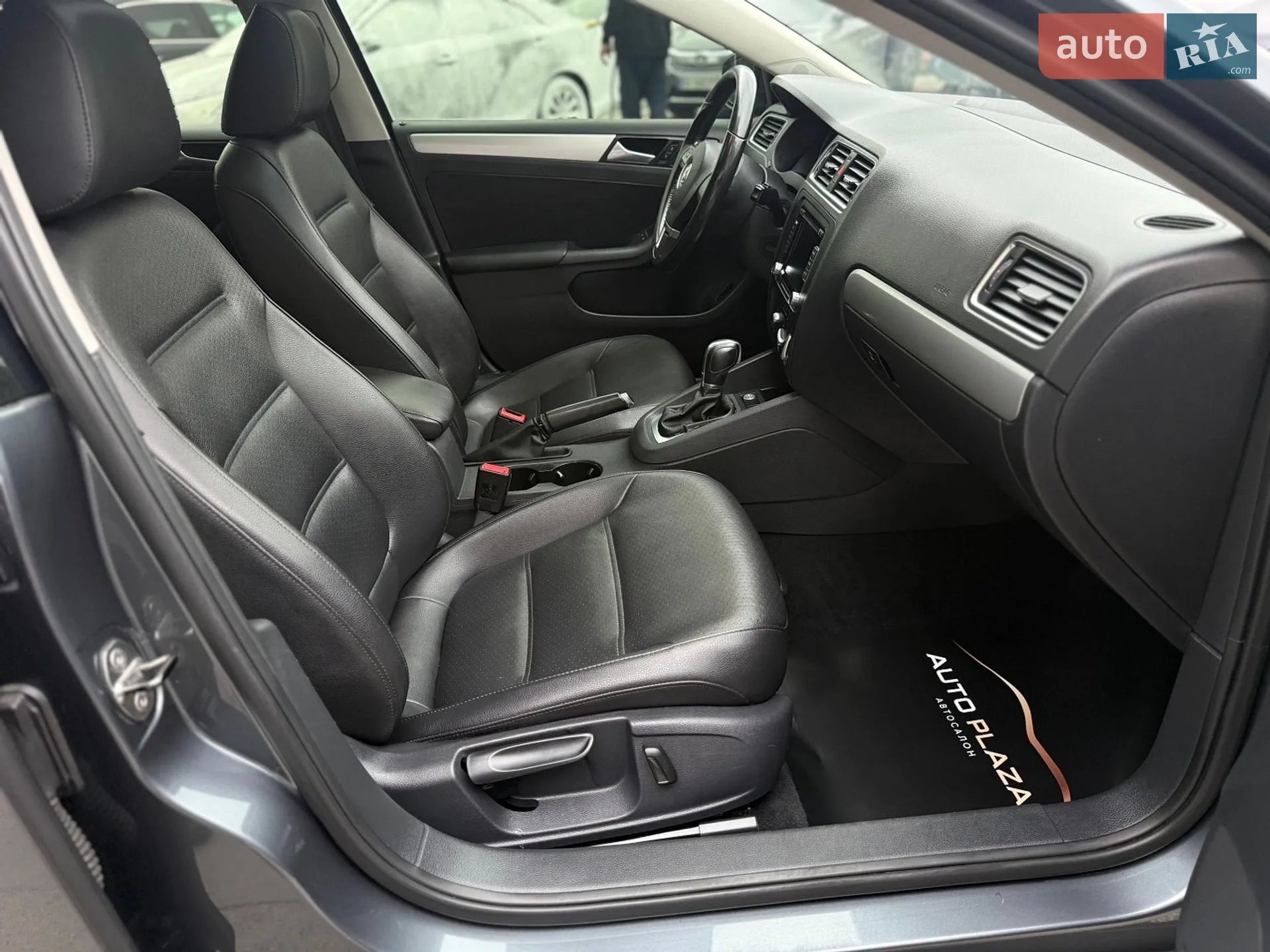 2013 Volkswagen Jetta - мініатюра 37