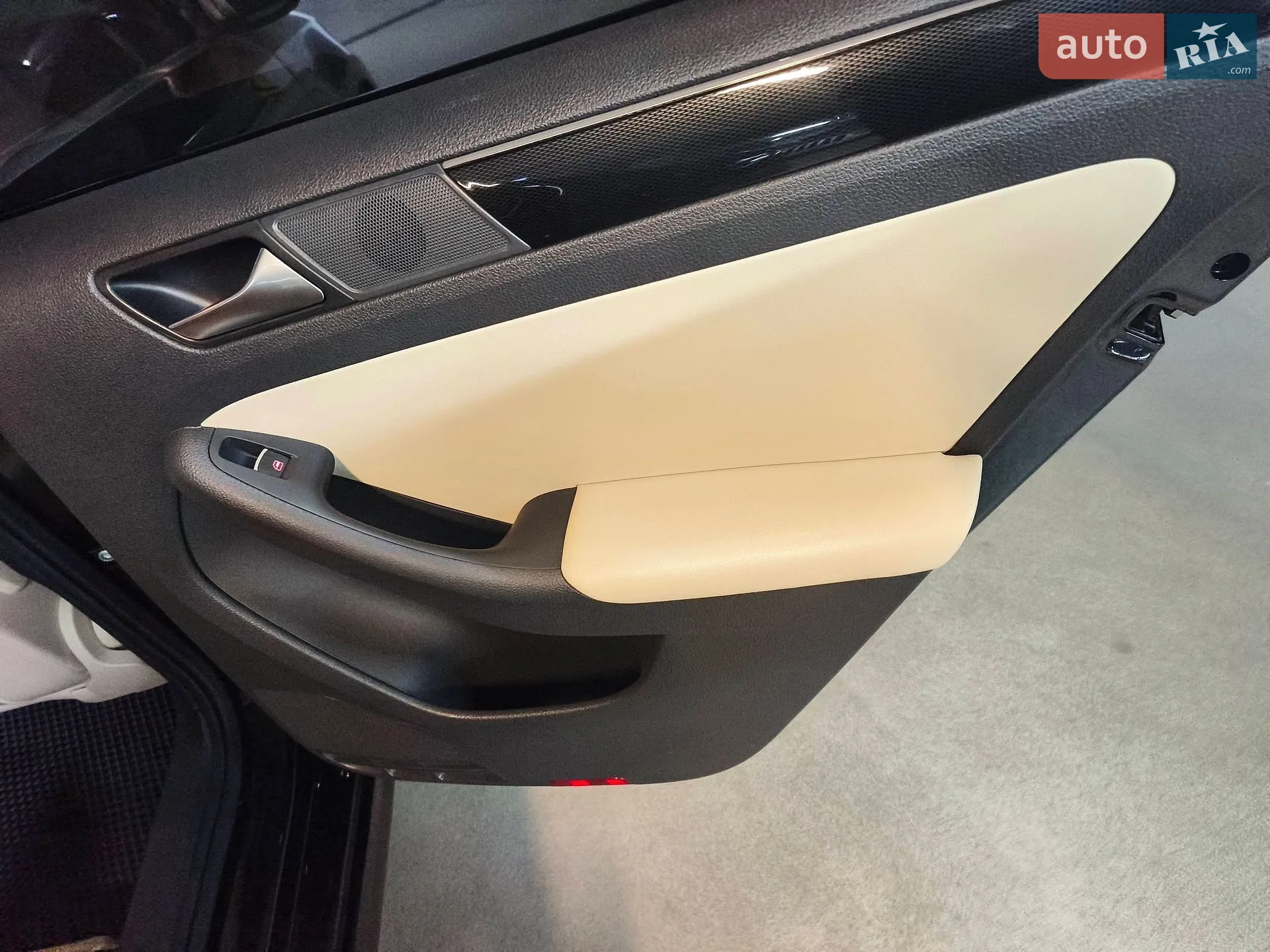2016 Volkswagen Jetta - мініатюра 36