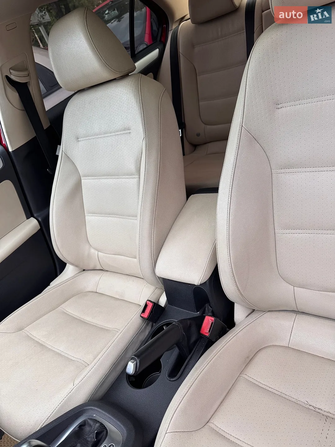 2011 Volkswagen Jetta - мініатюра 2
