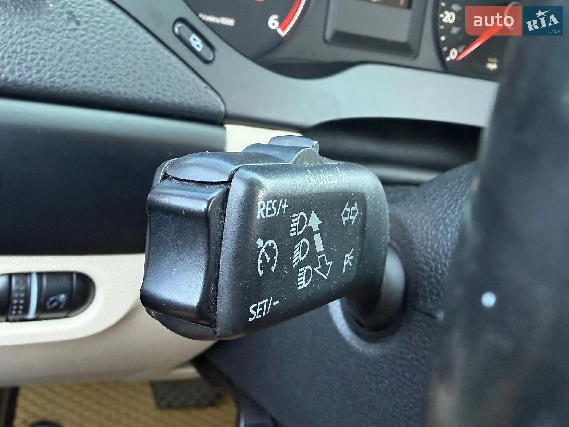 2012 Volkswagen Jetta - мініатюра 41