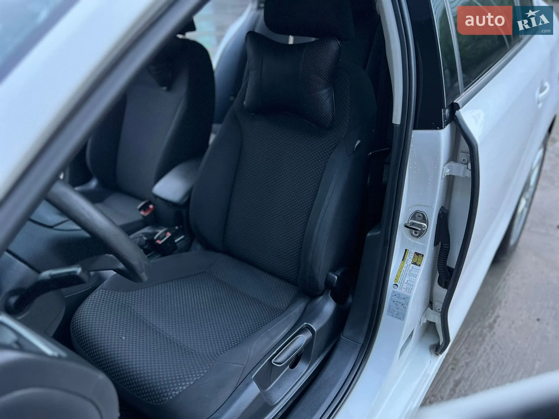 2012 Volkswagen Jetta - мініатюра 28