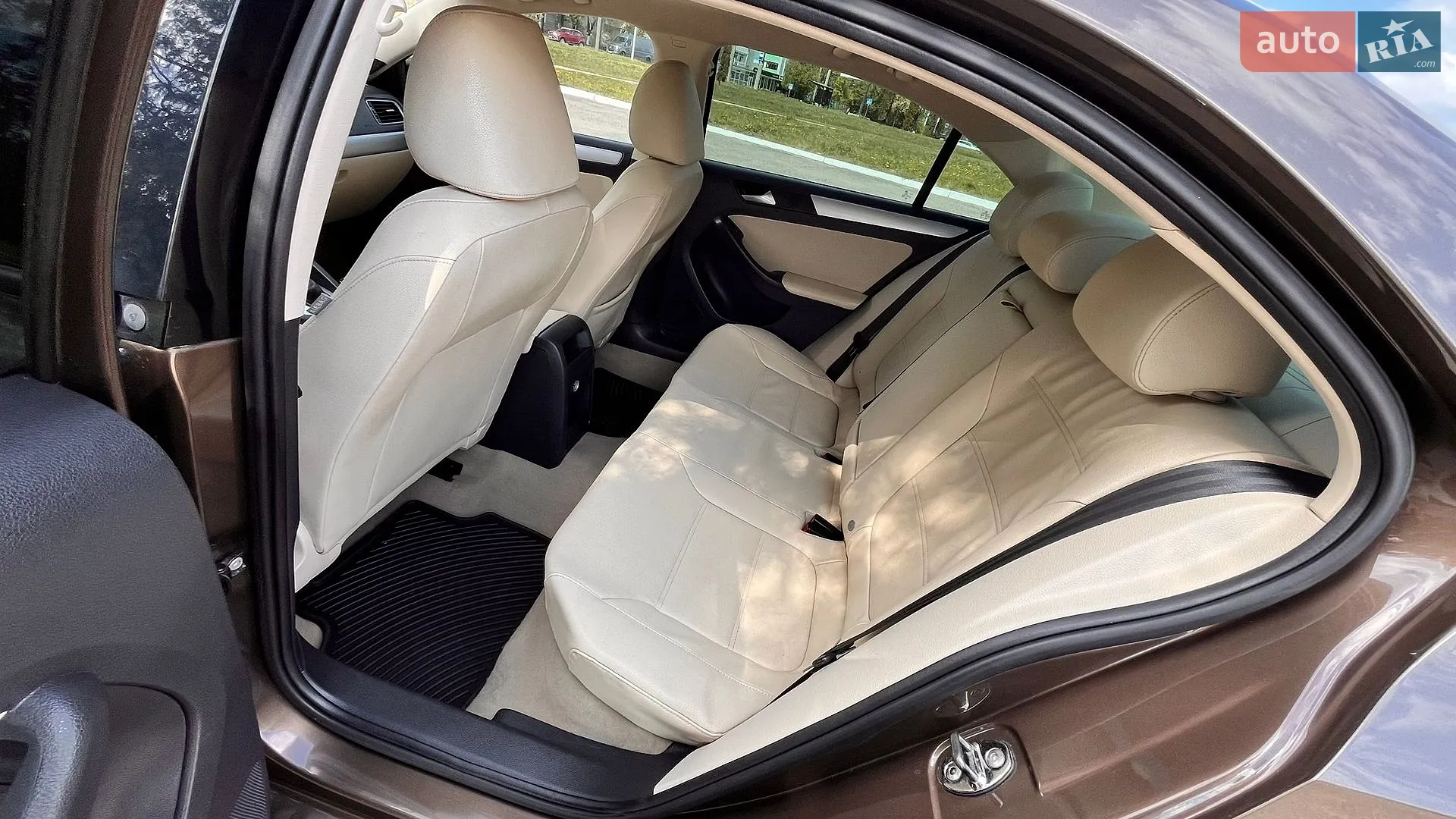 2012 Volkswagen Jetta - мініатюра 24