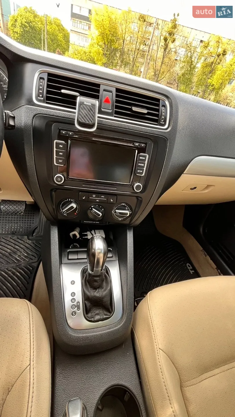 2012 Volkswagen Jetta - мініатюра 28