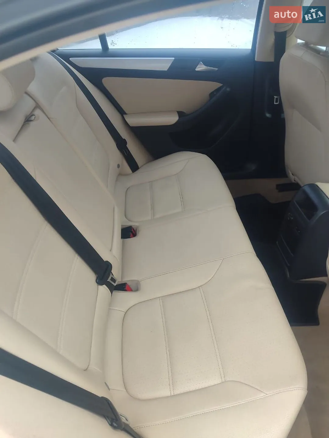 2011 Volkswagen Jetta - мініатюра 2