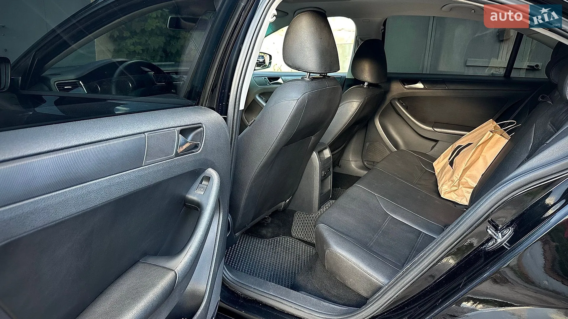 2011 Volkswagen Jetta - мініатюра 28