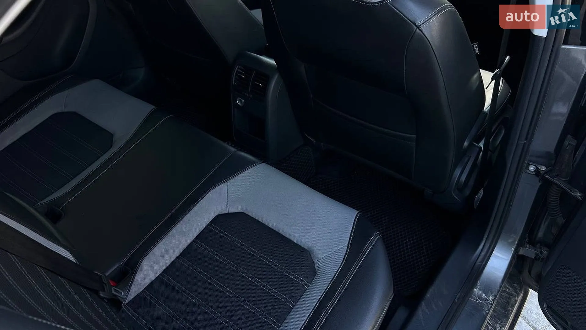 2016 Volkswagen Jetta - мініатюра 33