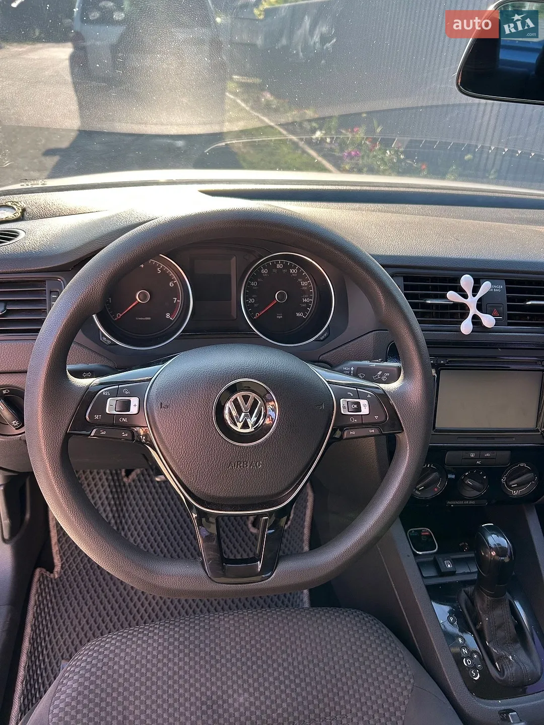 2010 Volkswagen Jetta - мініатюра 9