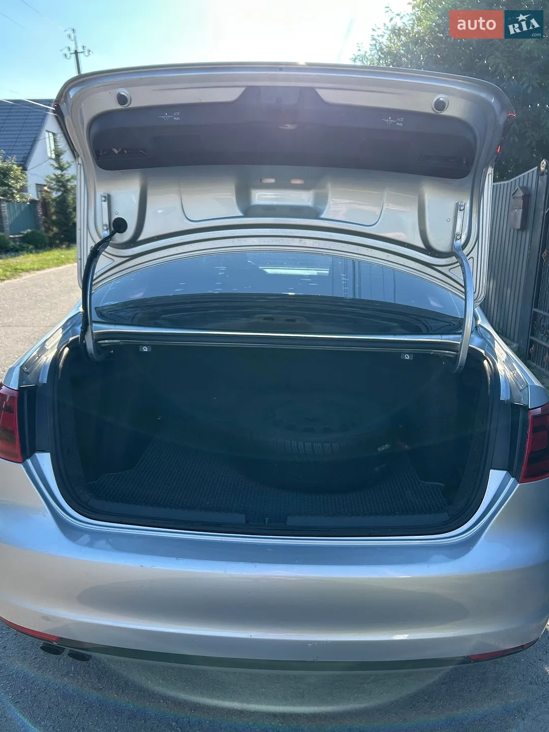 2010 Volkswagen Jetta - мініатюра 13