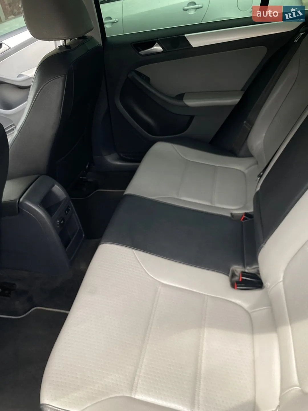 2012 Volkswagen Jetta - мініатюра 11