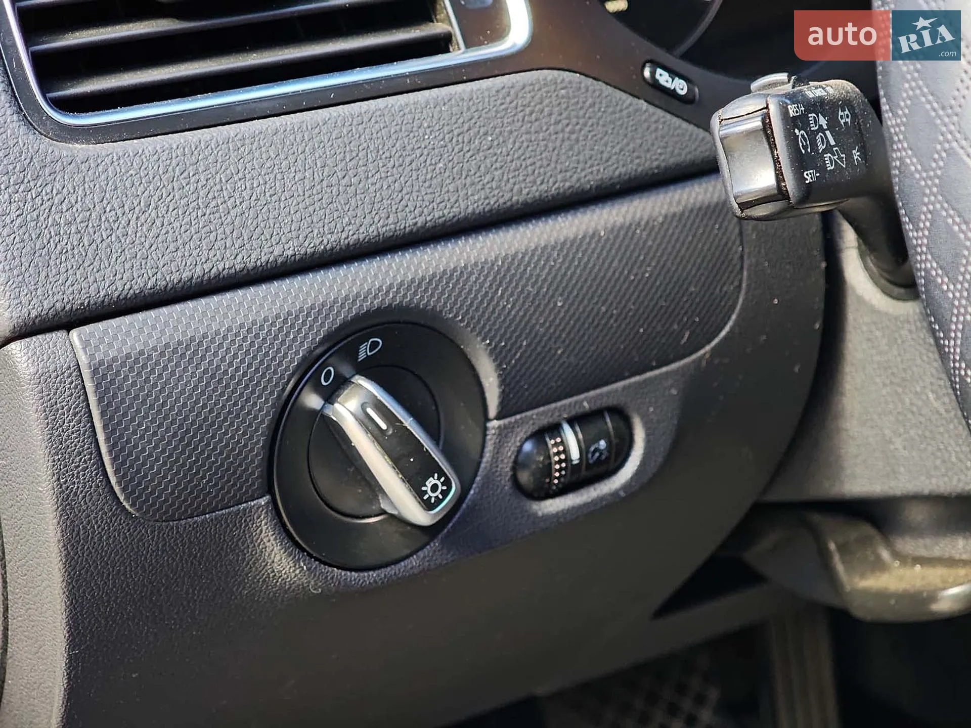 2011 Volkswagen Jetta - мініатюра 25