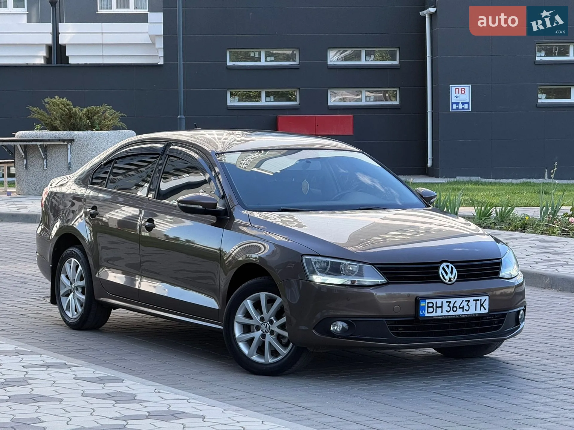 2011 Volkswagen Jetta - мініатюра 29