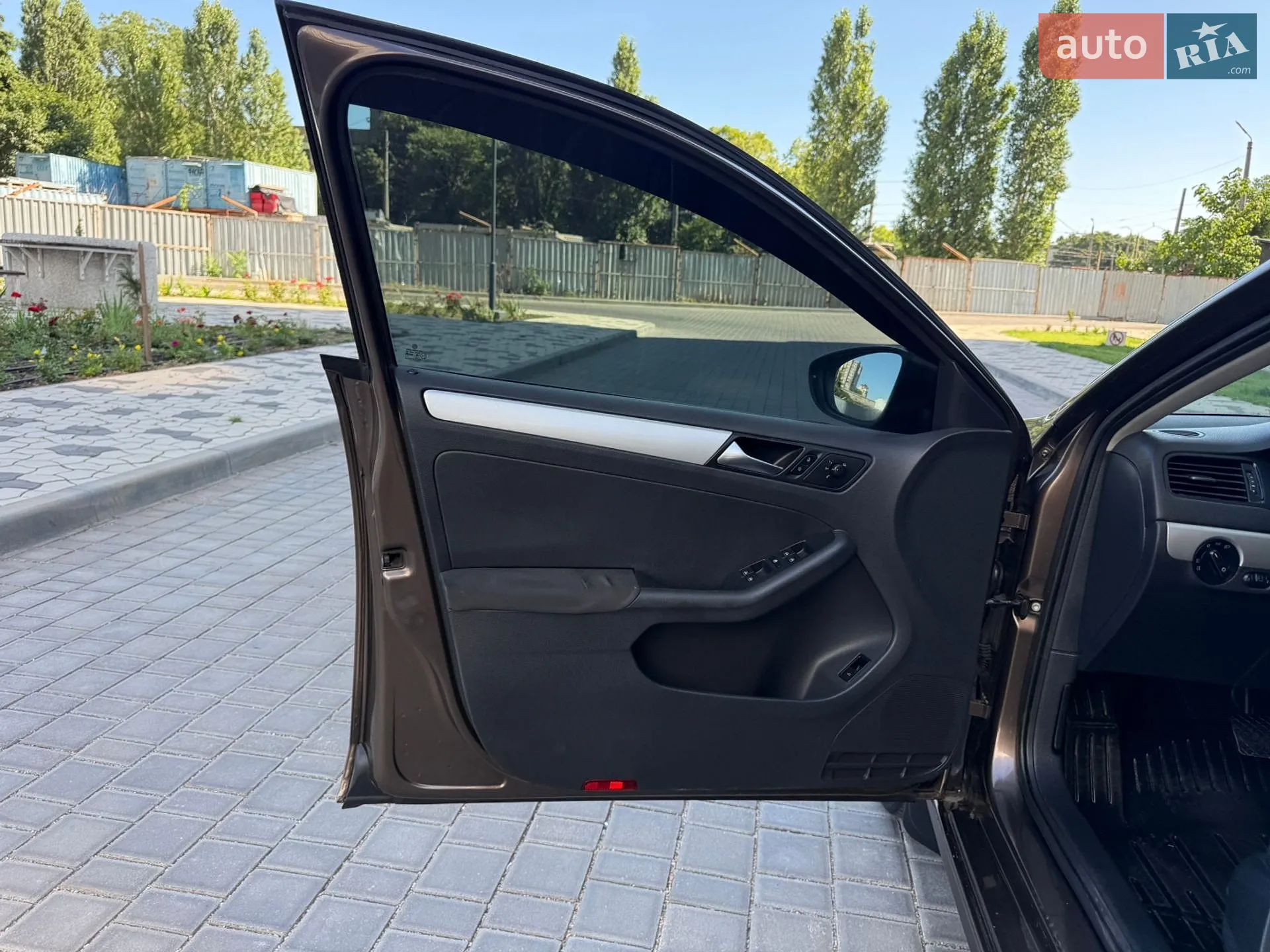 2011 Volkswagen Jetta - мініатюра 39