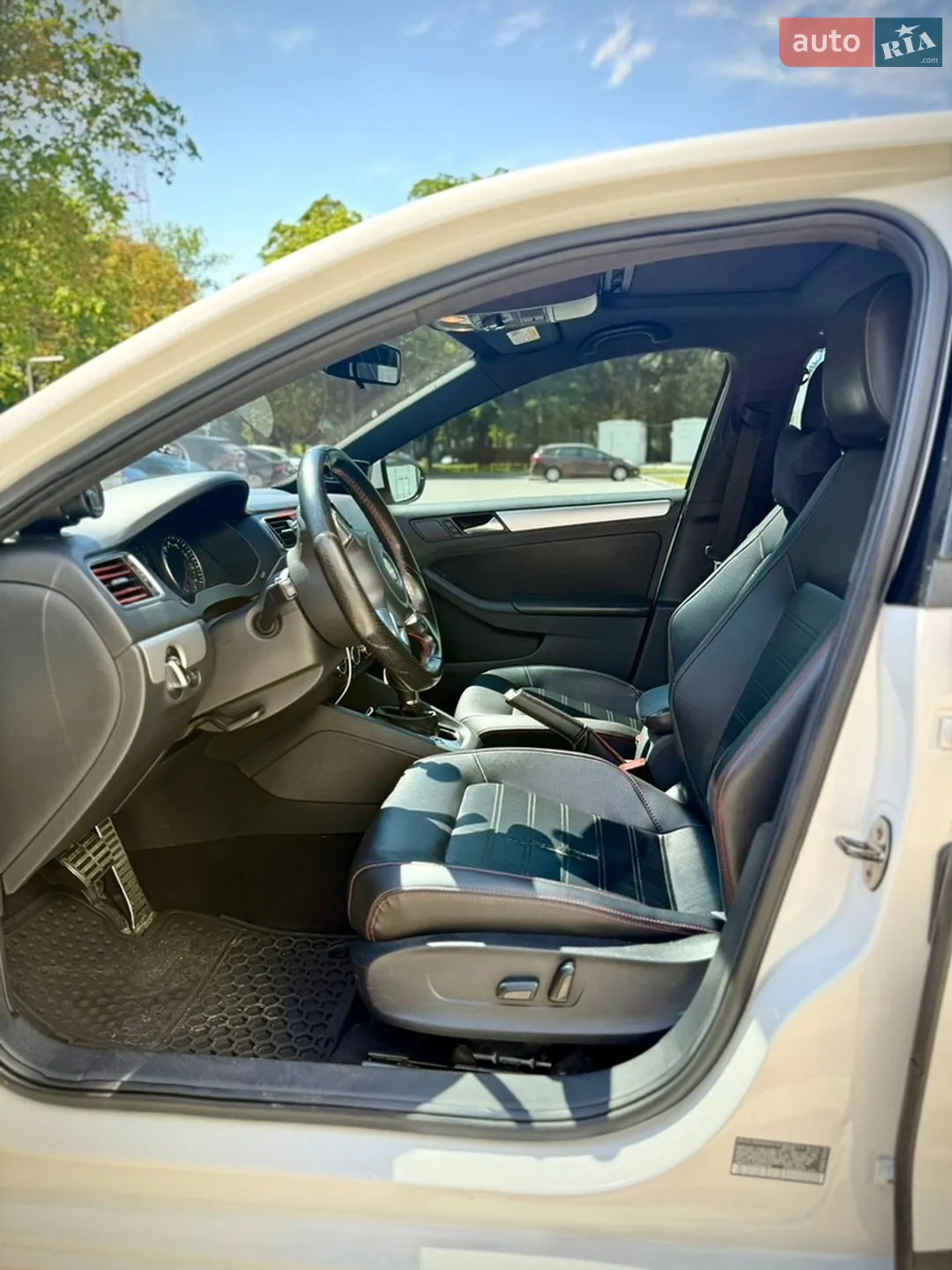 2013 Volkswagen Jetta - мініатюра 30
