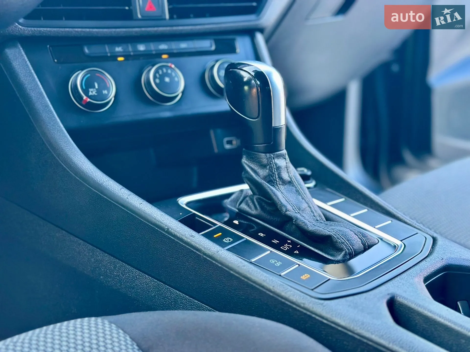 2019 Volkswagen Jetta - мініатюра 33