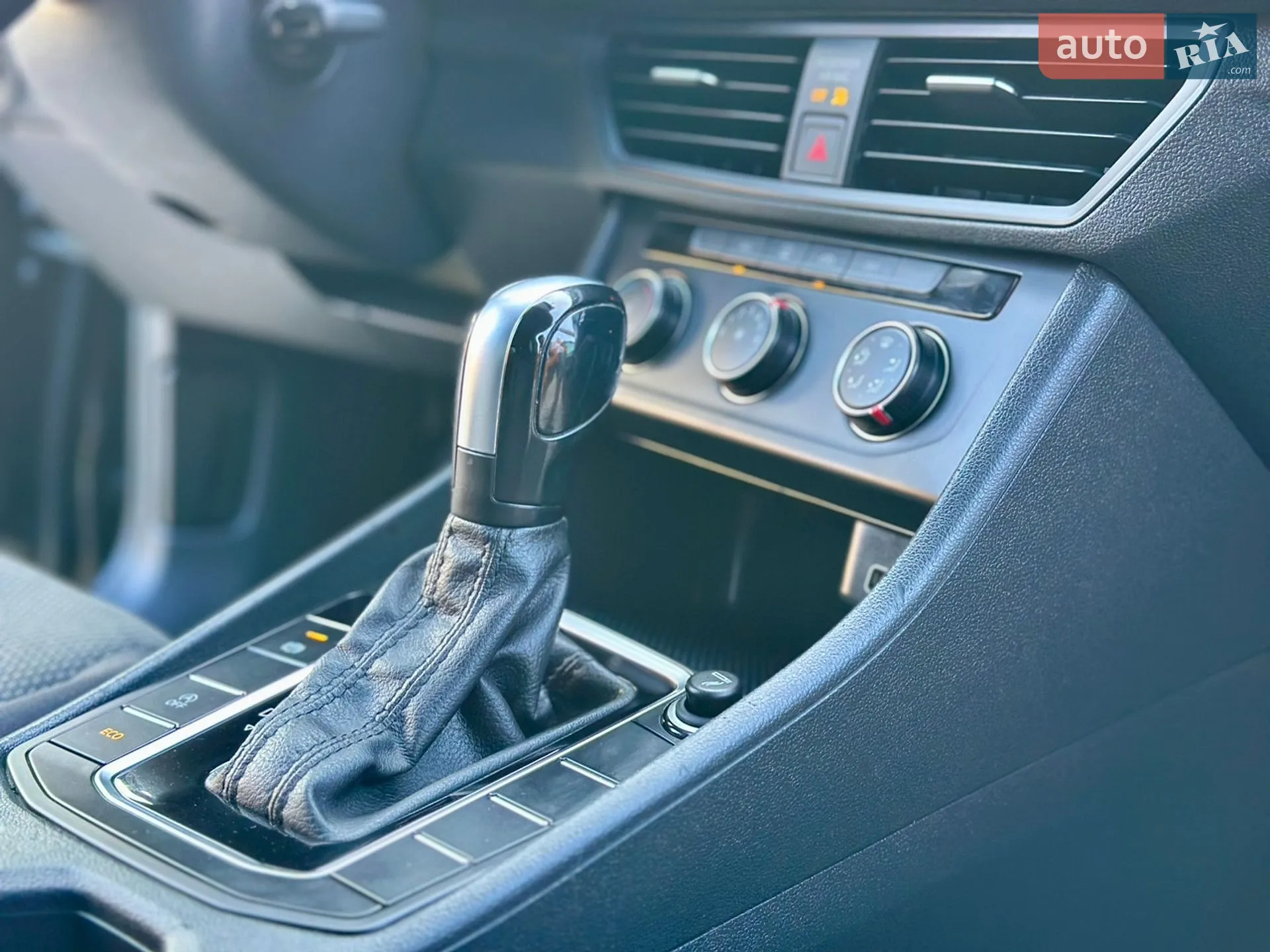 2019 Volkswagen Jetta - мініатюра 32