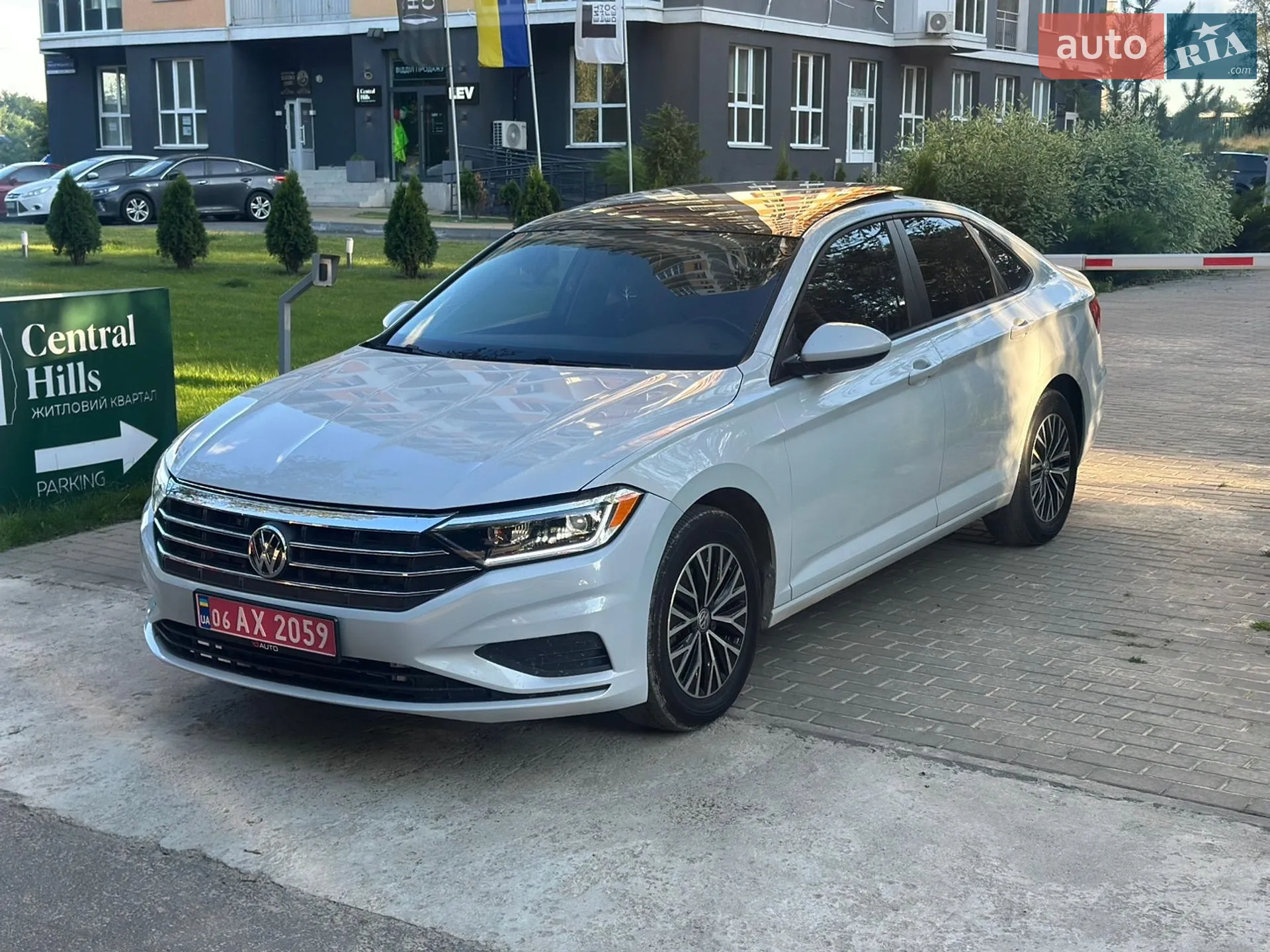 2019 Volkswagen Jetta - фото 1