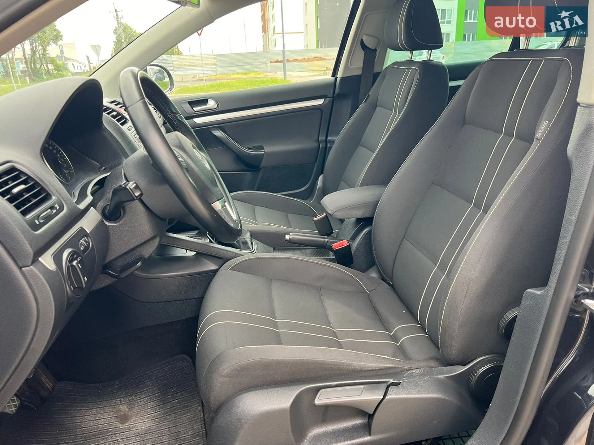 2010 Volkswagen Jetta - мініатюра 22