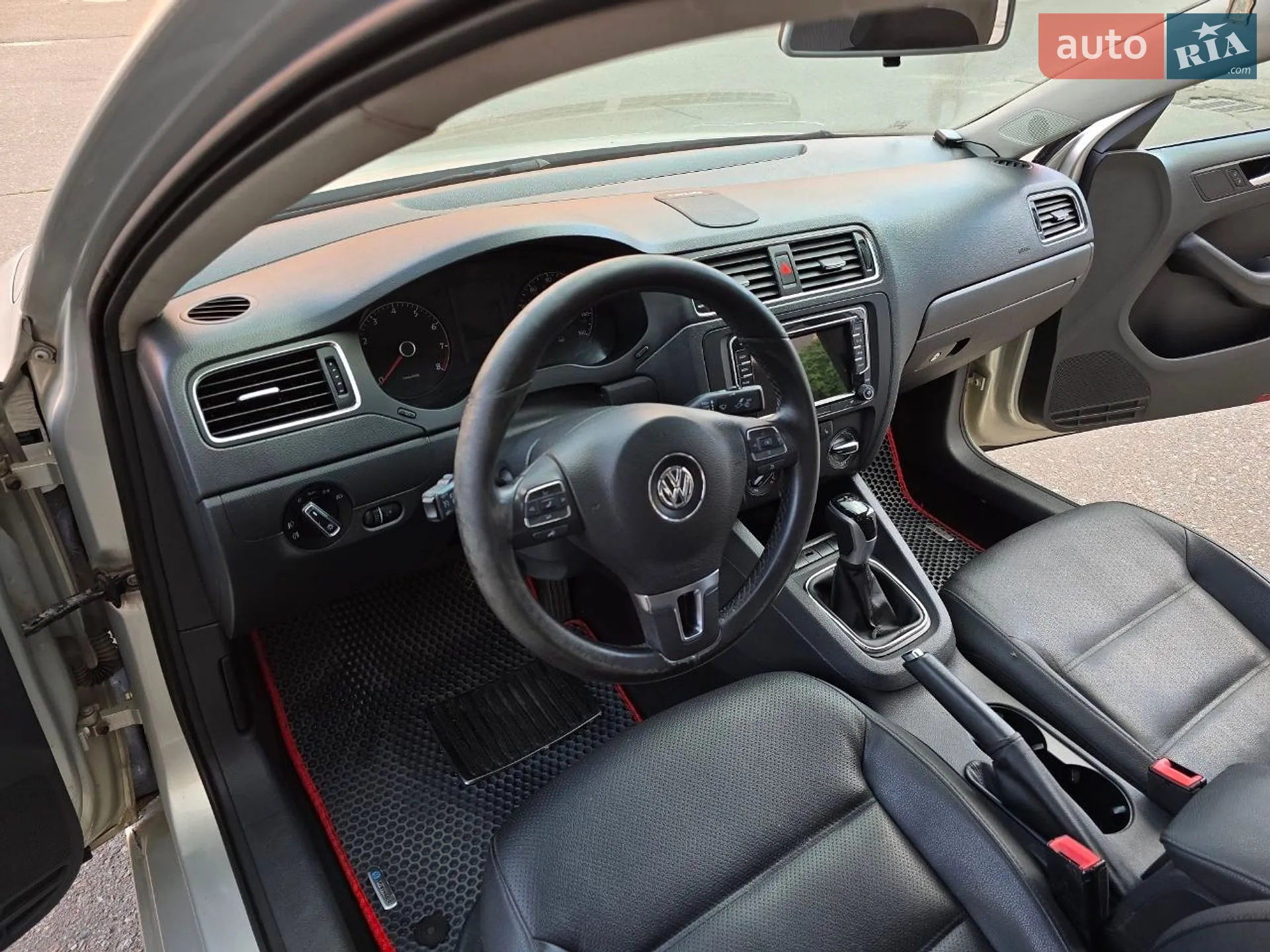 2010 Volkswagen Jetta - мініатюра 13