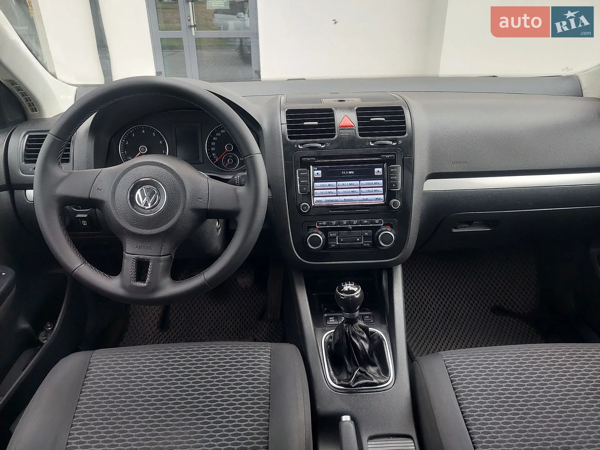 2010 Volkswagen Jetta - мініатюра 15