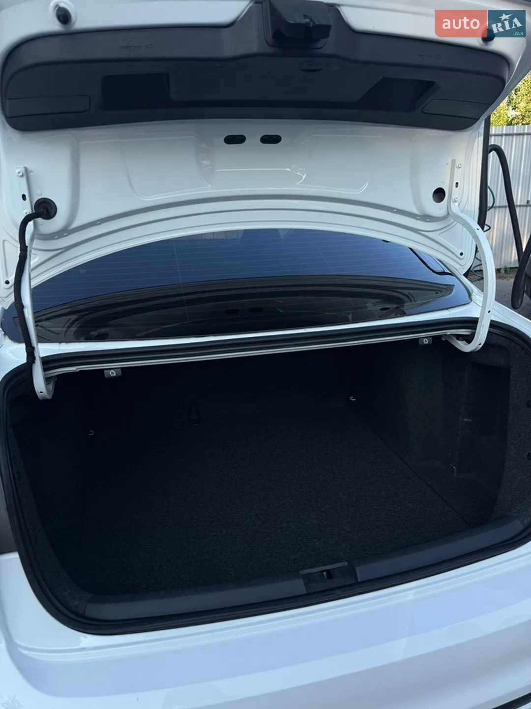 2016 Volkswagen Jetta - мініатюра 2