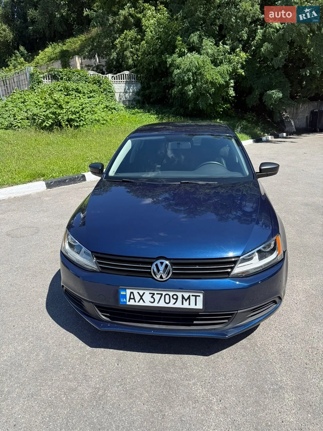 2011 Volkswagen Jetta - фото 1