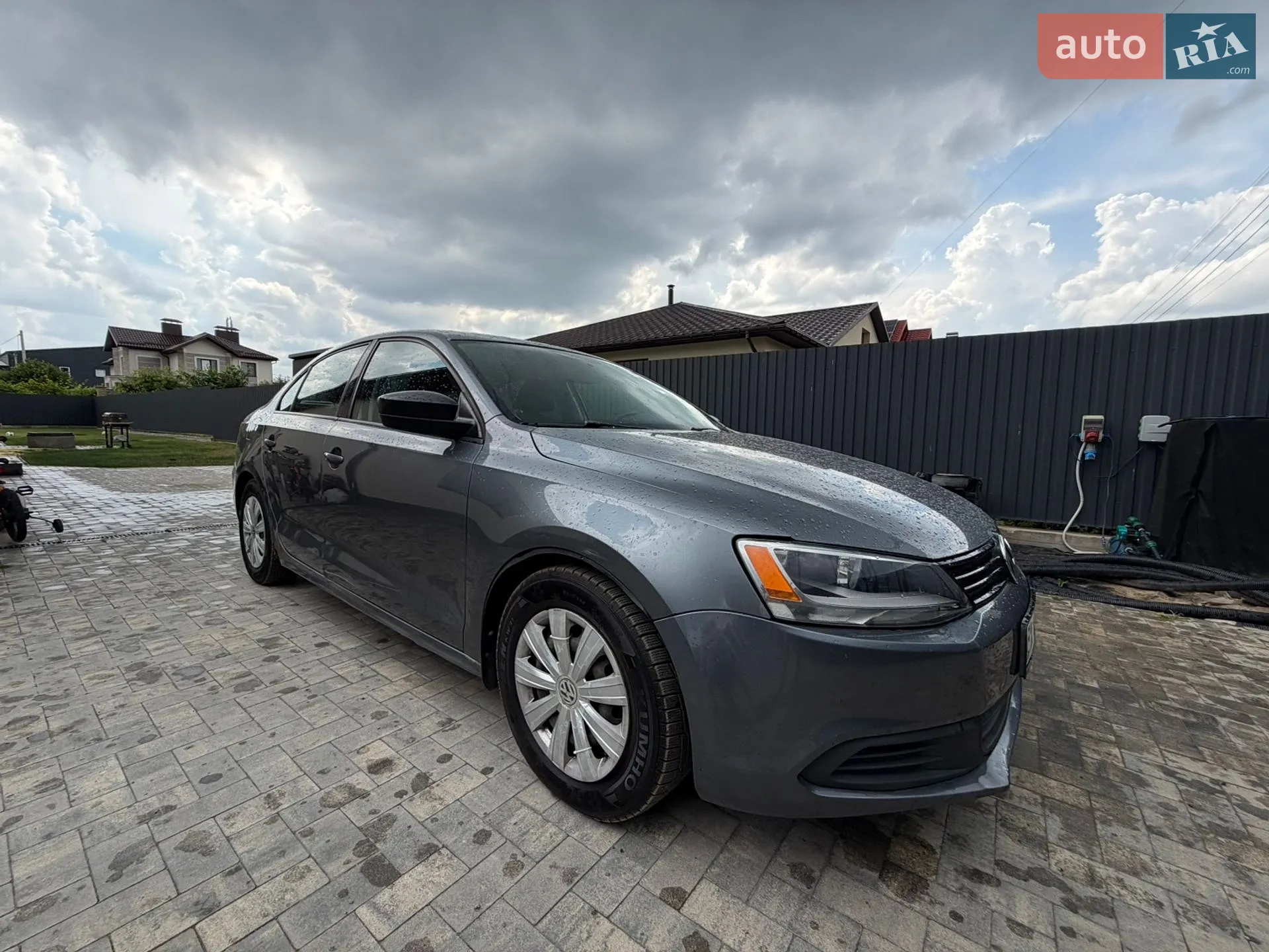 2011 Volkswagen Jetta - фото 1
