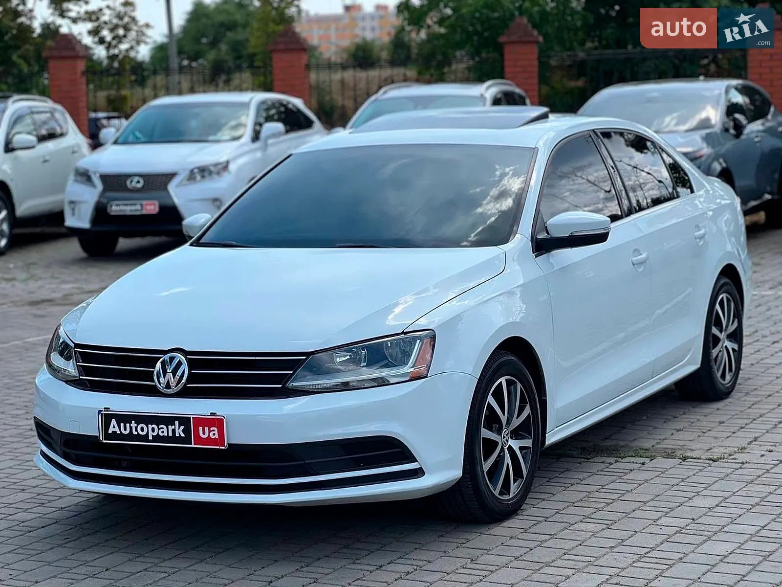 2017 Volkswagen Jetta - фото 1
