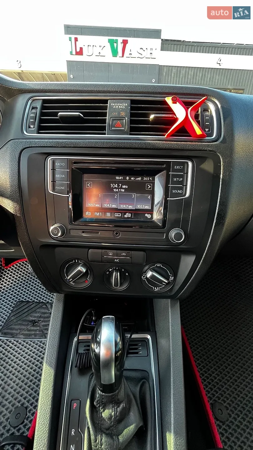 2016 Volkswagen Jetta - мініатюра 17