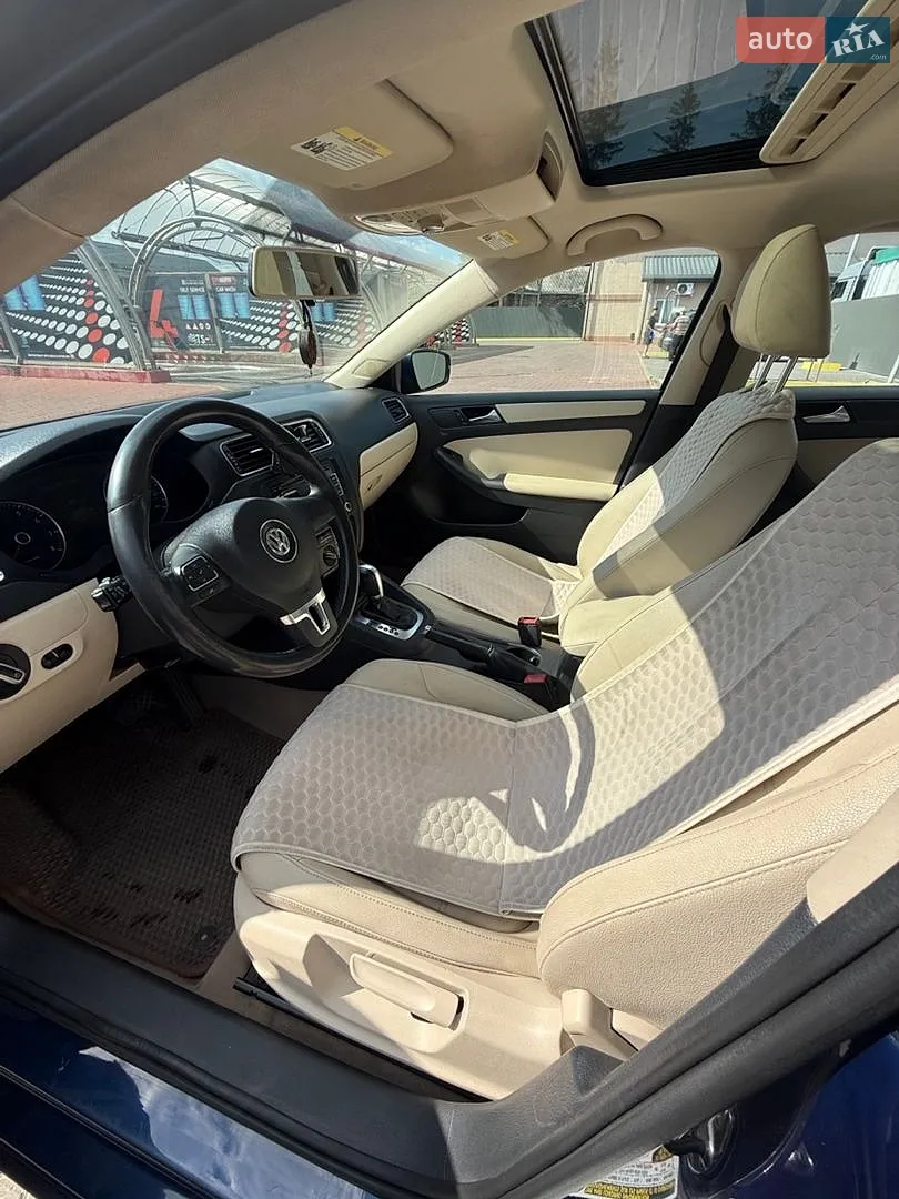 2011 Volkswagen Jetta - мініатюра 11