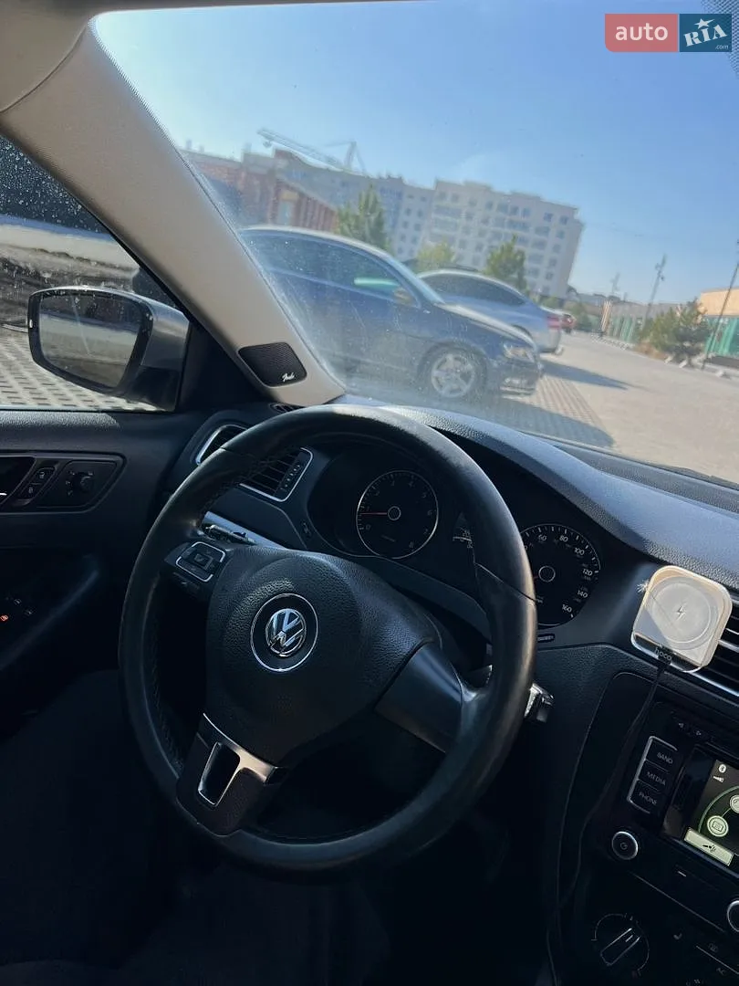 2011 Volkswagen Jetta - мініатюра 18